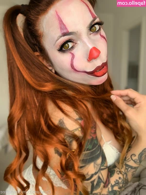 sirenafree - Alt girls do it better 😉