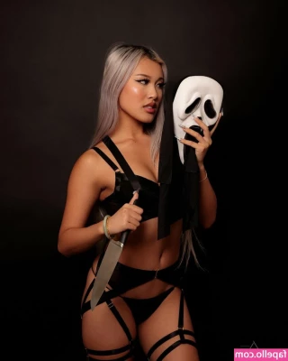nikkhwo - Solo masturbation with squirt and loud orgasm in sexy black lingerie