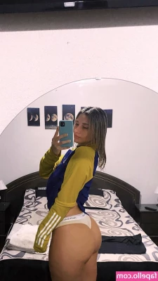 Yami Sanchez [ yami-sanchez ] - Uggghhhhh I m so horny but I gotta work lol