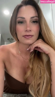 susieonlyxo [ susieonlyxo-6 ] - Piume  amp  Frustini  Un gioco tra piacere e dolore che porta nuovi