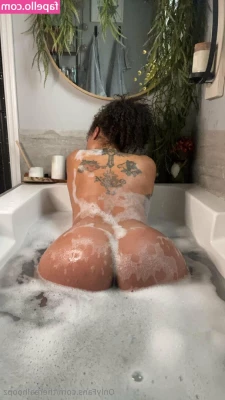 Hoopz [ hoopz-1 ] - Do you like this angle baby