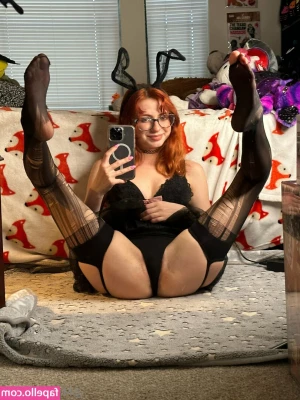 mari.m0nster [ mari-m0nster ] - Would you guys be interested in shower videos or videos of me smoking