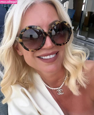 Denise Van Outen [ denise-van-outen ] - Ugh it's so hard to keep up on here. Just sub to my paid page, I post
