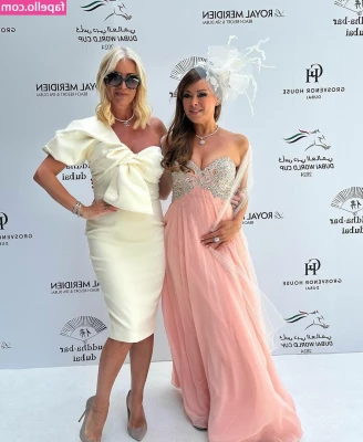 Denise Van Outen [ denise-van-outen ] - Happy Sunday
