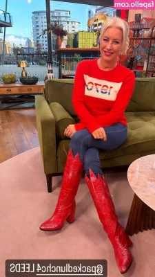 Denise Van Outen [ denise-van-outen ] - How have all of you been lately   I ve had an itch I ve wanted to