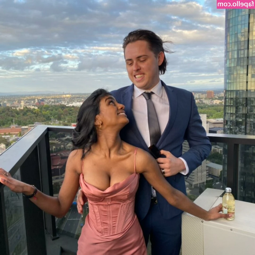 shreyanaidoo - Happy HUMP day!! CUM and get me babe... 🔥