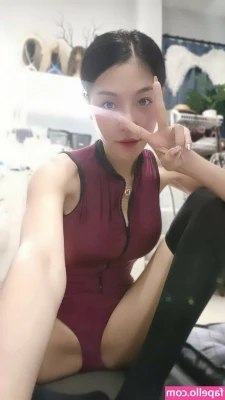 Yujin625 - My view: Boobies and booty 🖤🔥 @kinky_rose