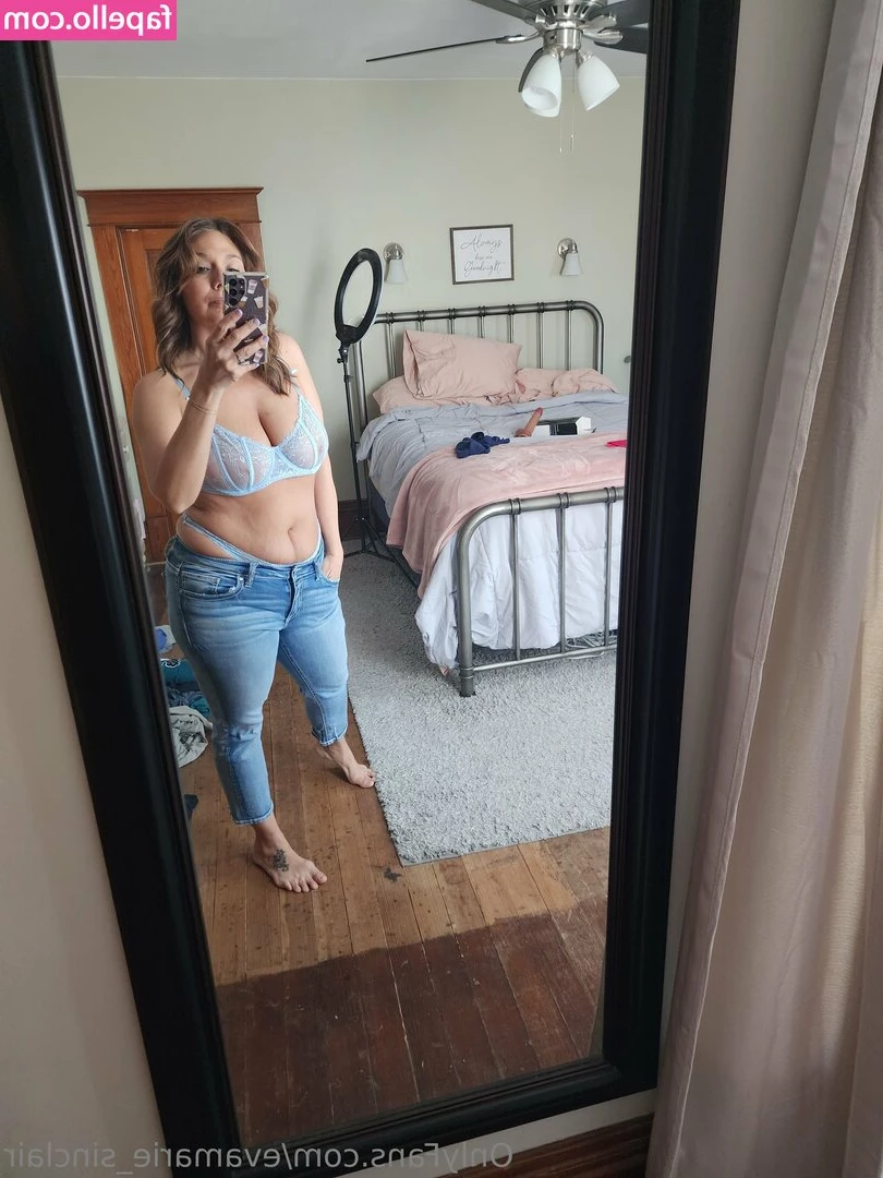 evamarie_sinclair [ evamarie-sinclair ] - Recently single and very down to mingle