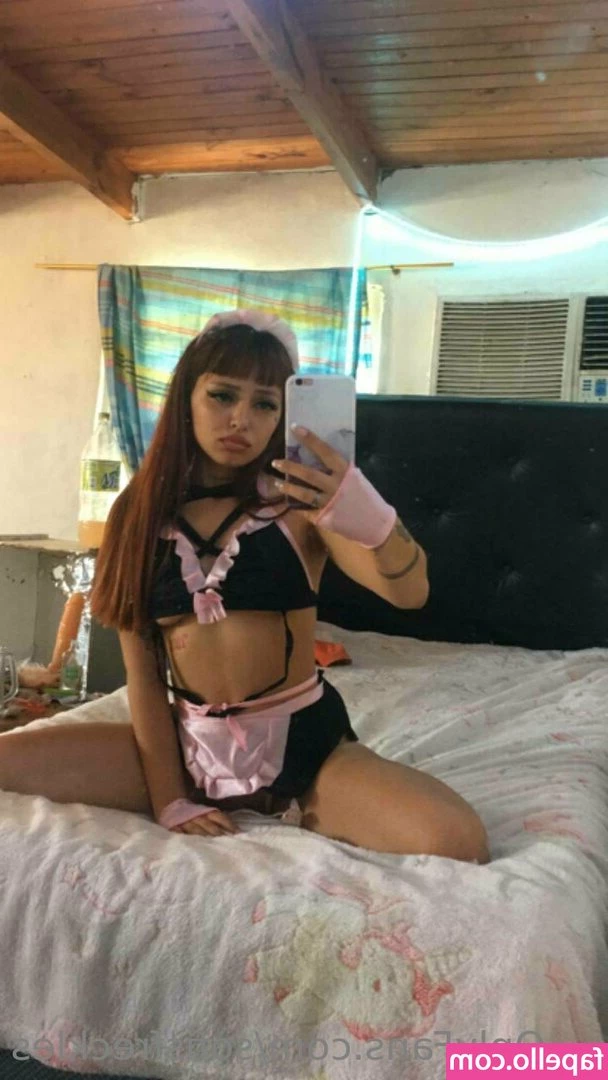 sofisfreckles - Everybody, please go check out my super beautiful sexy friend, Becca