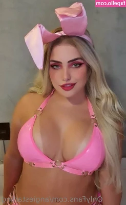 Angie Starling [ angie-starling ] - thicc girl summer anyone