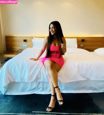 Roshni Walia [ roshni-walia ] - Hey babies I m working in a new video for all of you