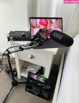 lara6683 [ lara6683-22 ] - Keep your eyes on me   AlexisVazquezPR  AlexisVazquezPROnlyfans