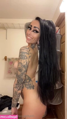 angelvicious - Getting ready for the day felt sexy so here you go kings
