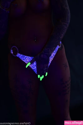 angelvicious - Mmm I would love to give you a foot job daddy! 🍆💦