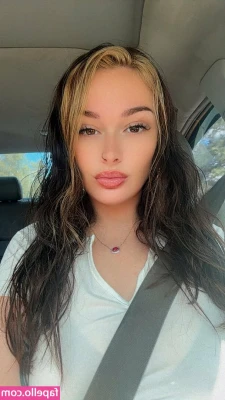 thereallmissvee - All natural and tiddies out