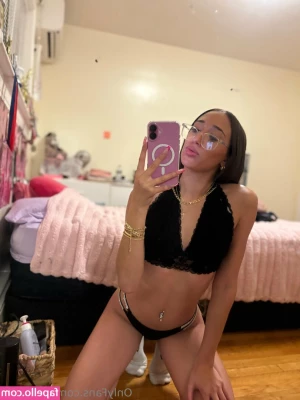 kyleejane - Like this post if you are bigger xx
