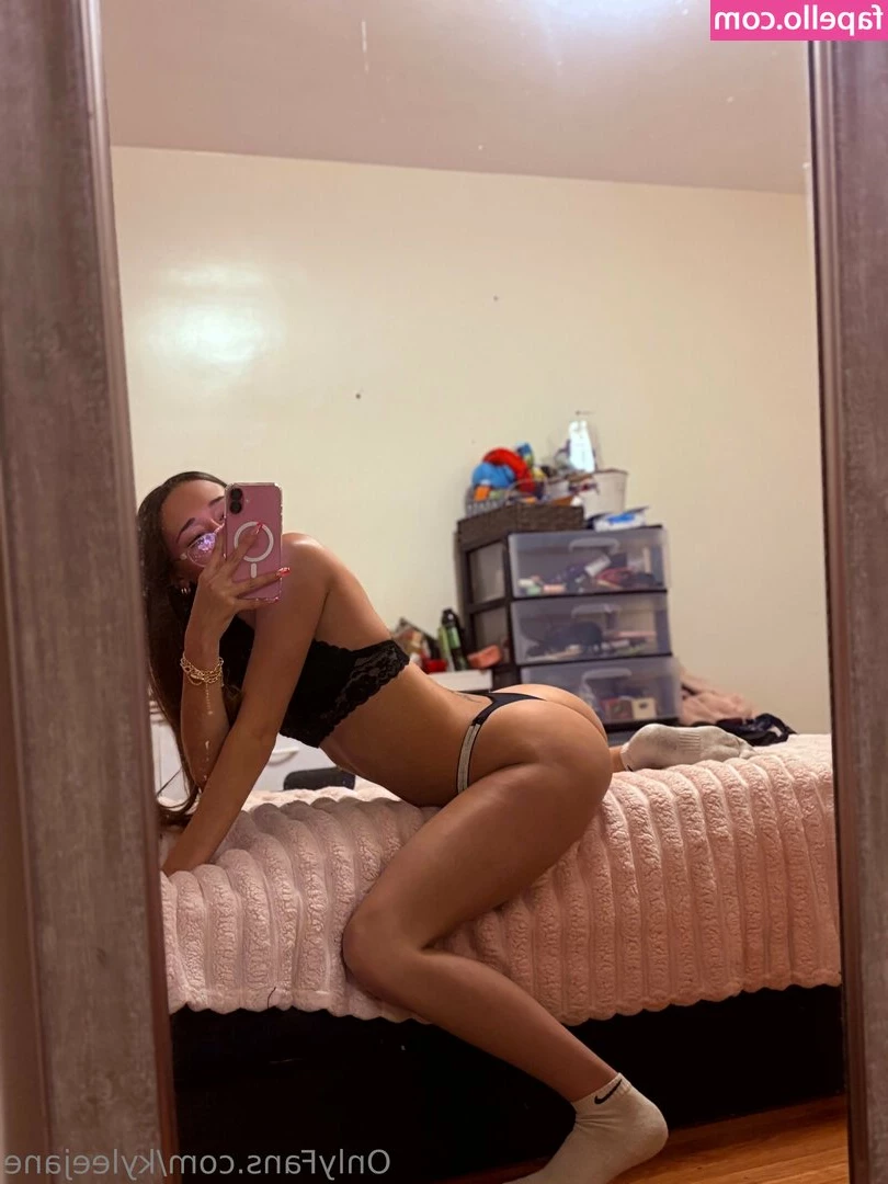 kyleejane - I hate waiting for it to get hard  I just wanna ride it