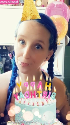 subbyserenity - Just sexting around the house today…😘