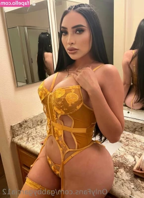 gabbygarcia_ [ gabbygarcia ] - Okay I need another Skype show tonight tip me   60 in messages and