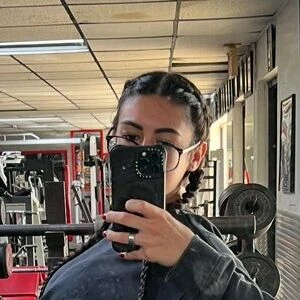 Vanessa Le Grow