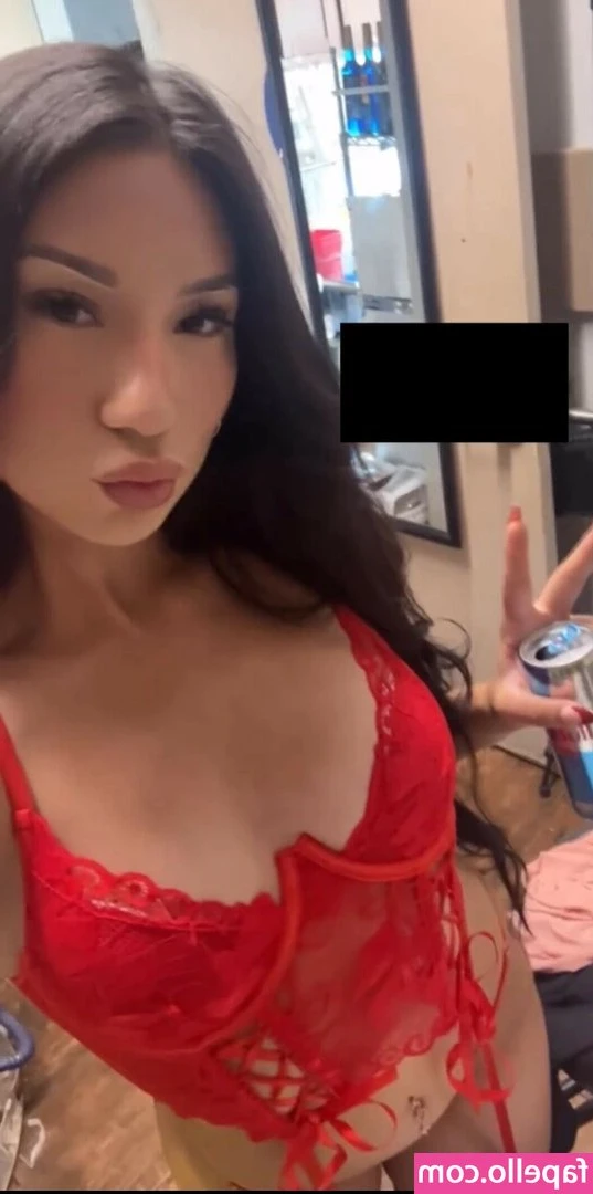 mofuckingnique - Live after 9:30pm CAMWITHTAY.COM & live here on the main page