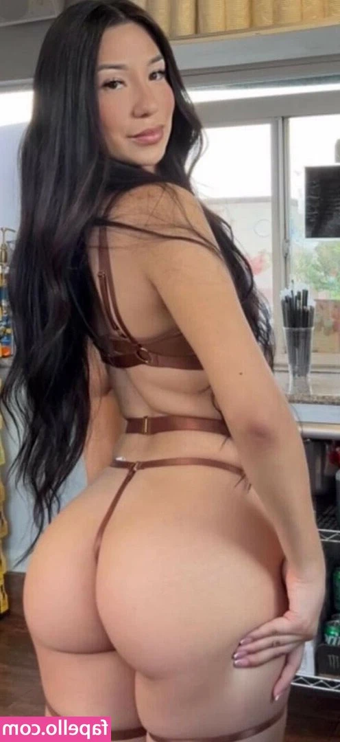 mofuckingnique - I'm craving an orgasm. Are you around to help?