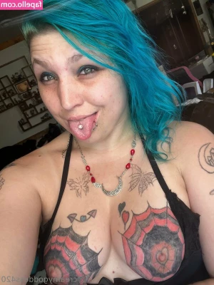creamygoddess420 - whatcha think?👅