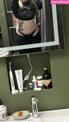 ashleeames - The dress, and what’s underneath it