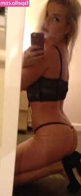 Holly Eriksson [ holly-eriksson ] - Edging Footjob in Pink Fishnet Bodystocking  In this clip, I have my
