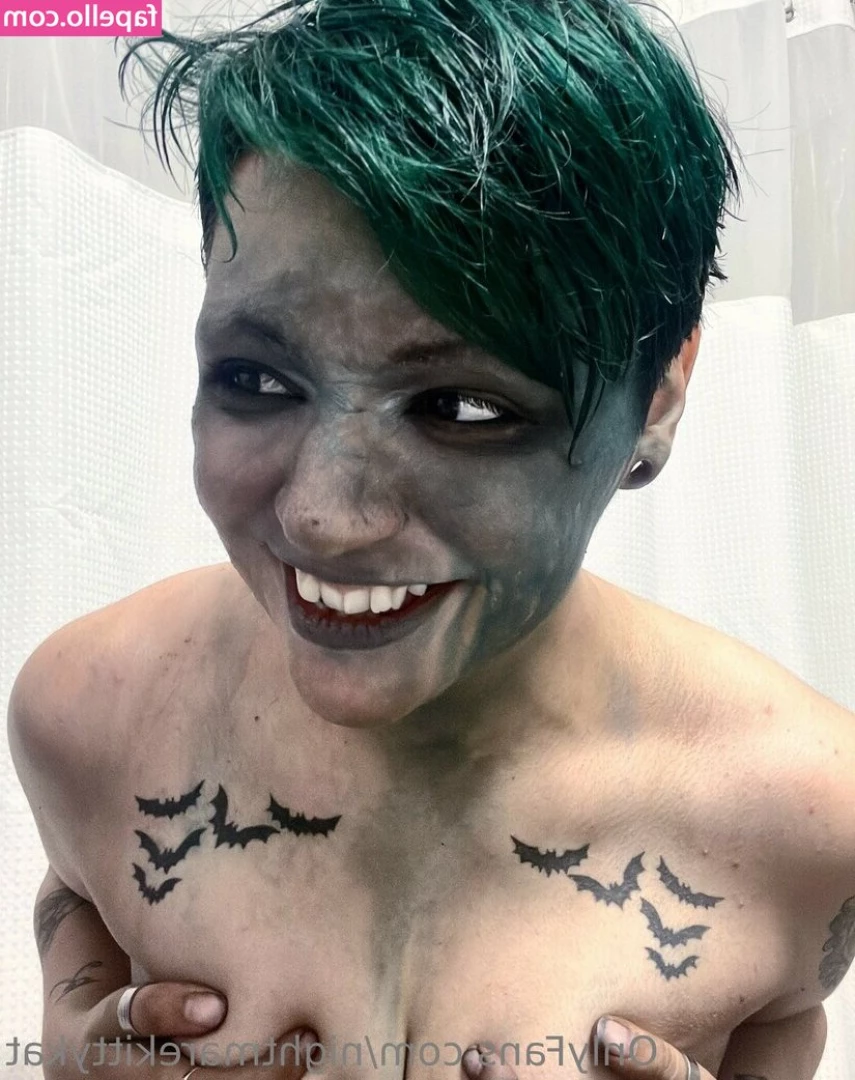 Nightmarekittykat - Wore my favorite panties today to make a video for a very special fan