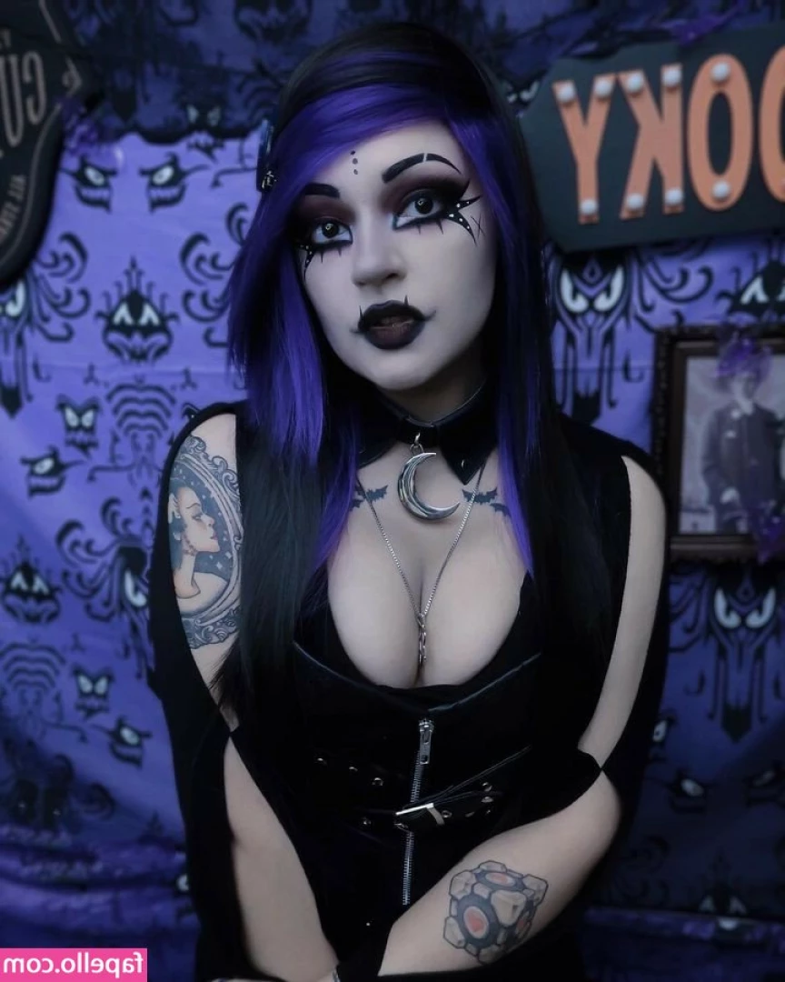 Nightmarekittykat - Sneak peak what u could find in your inbox on fullscreen