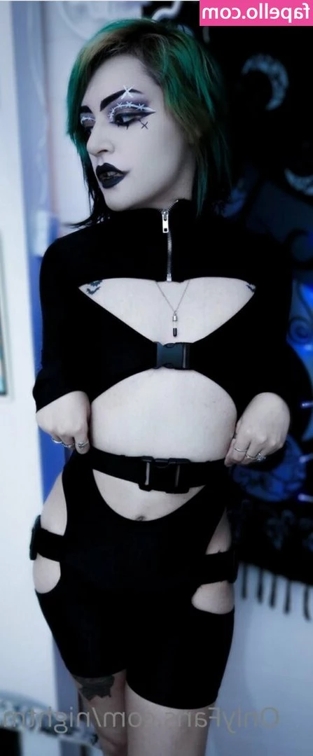 Nightmarekittykat - Have you seen my underwater masturbation video  Comment below if you