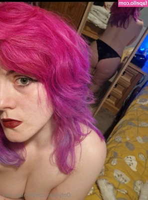 lenore_noir [ lenore-noir ] - Getting all cleaned up for photos 😘🍆