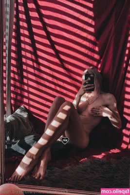 withered.rose [ withered-rose ] - SpyCam: I was on the balcony of the Cosmopolitan Casino getting the