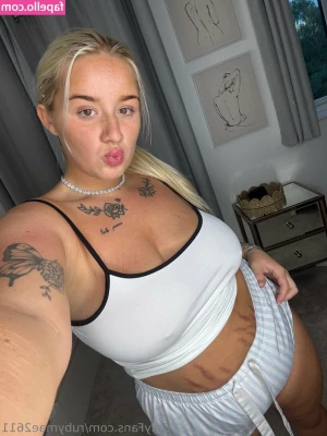 charlotteberryx - Hit it from the back 😉 VIDEO SALE IN DMS❗️❗️❗️