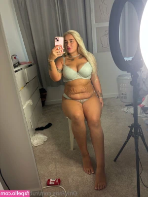 charlotteberryx - I bet you wish you could grab my ass from behind as I finger my
