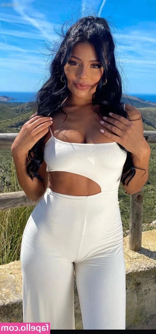 Sabrine Khan [ sabrine-khan ] - for you