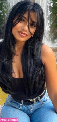 Sabrine Khan [ sabrine-khan ] - CLIP  Oiled Tits