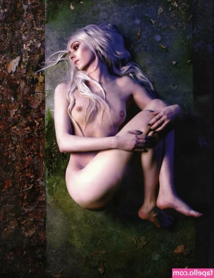 Taylor Momsen [ taylor-momsen ] - Mmm, I'm sure your dick deserves a lot of attention