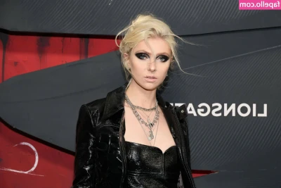 Taylor Momsen [ taylor-momsen ] - Dare to indulge in a little forbidden delight? 👅💦