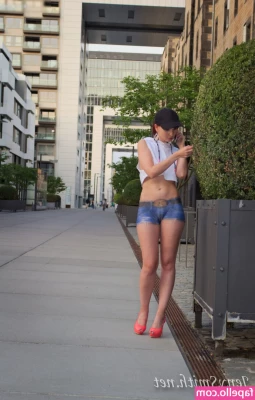 Jeny Smith [ jeny-smith-1 ] - Maybe you think you're straight and you'd never do anything with a