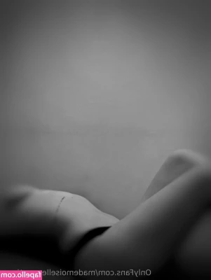 madame_mystique [ madame-mystique ] - I have a sexy surprise waiting for you!  Come find out what it is!