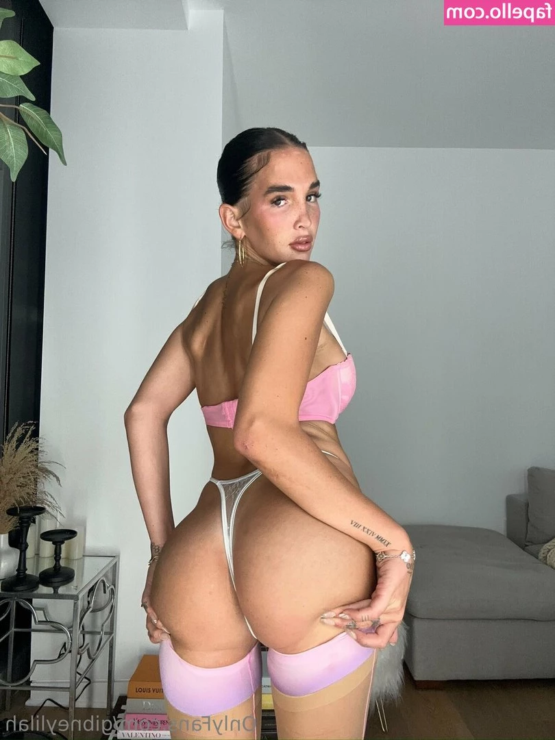 gibneylilah [ gibneylilah-3 ] - Humpday action