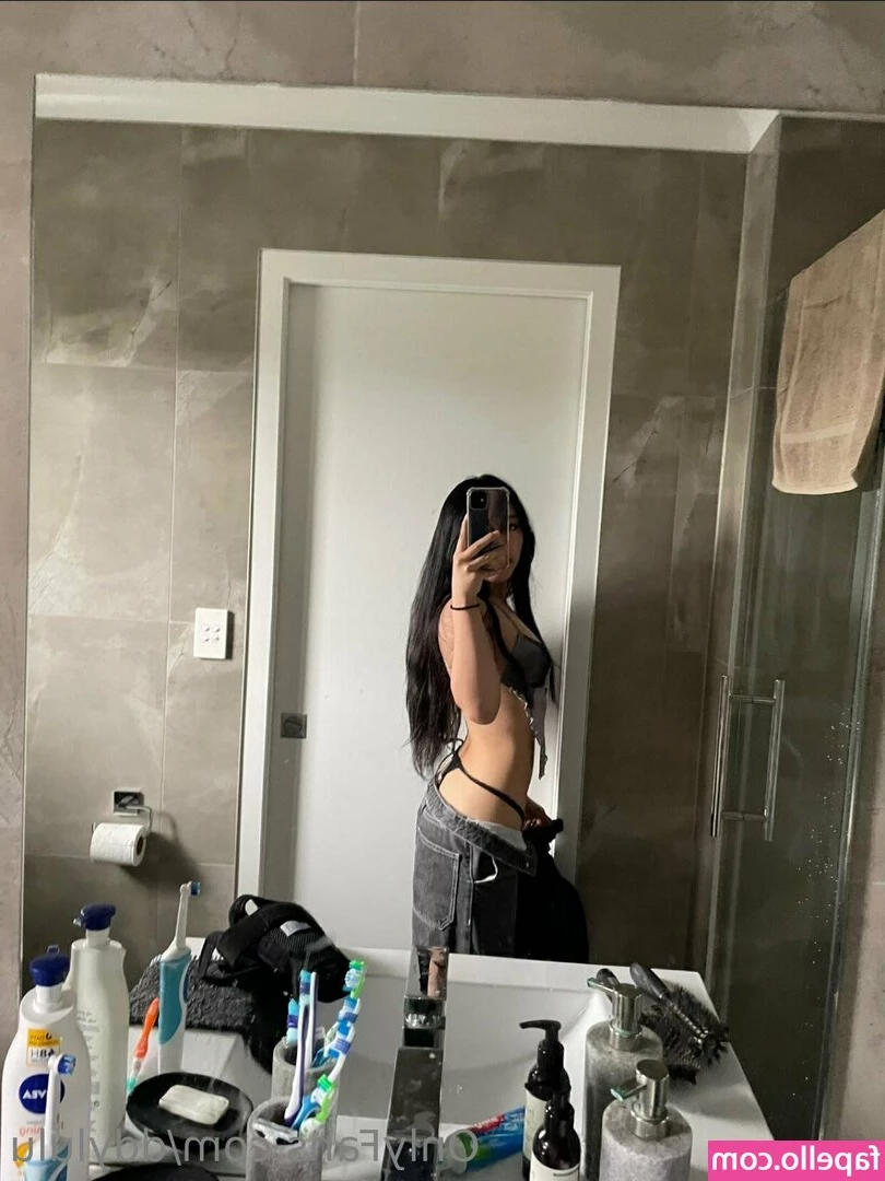 ddylulu - Which character is it  Do you like Japanese anime  Tell me the answer