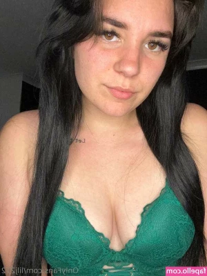 Lily Jade [ lily-jade-2 ] - Who wants Dick rates