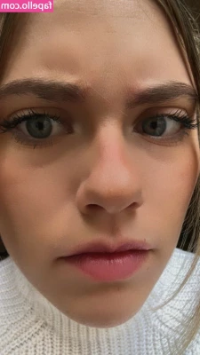 Axelle Maga [ axelle-maga ] - Swipe to slip this down babe