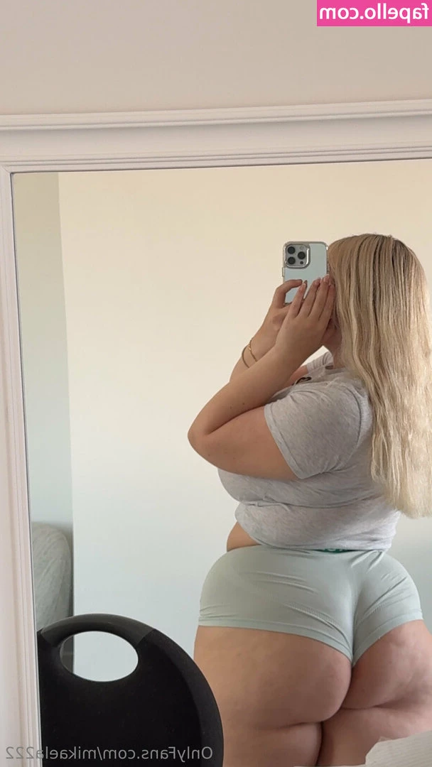mikaela222 - heavy metal just gets the juices pumping...(first person to message