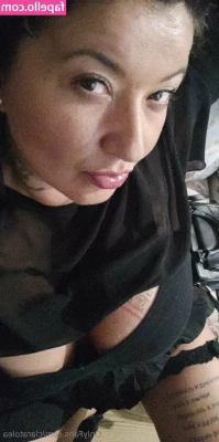 claratolea - Waiting for you at home like…😋 TIP FOR A TREAT…A NAUGHTY