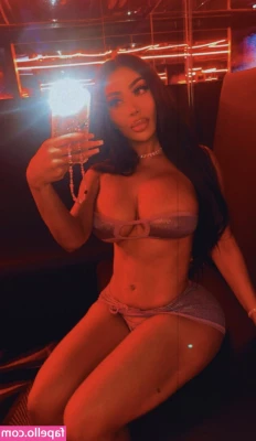 Amiradoll - Fishnets and Titties