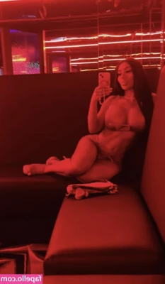 Amiradoll - Feeling cheeky